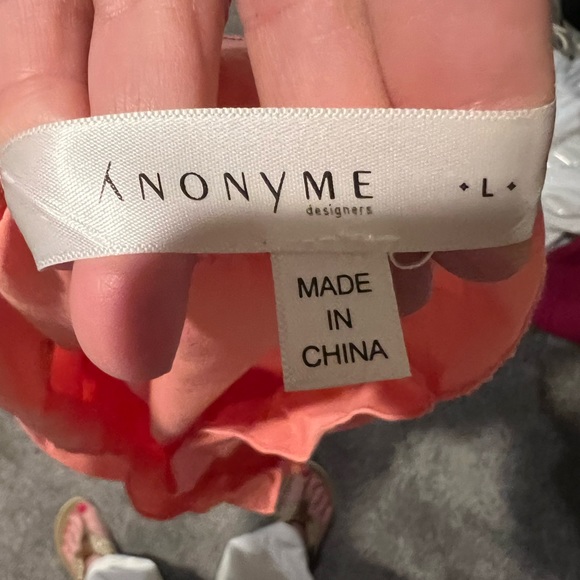 Spring Top!  Beautiful peach color. - Picture 2 of 2